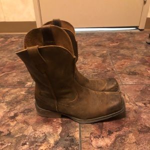 Ariat 9 1/2 EE